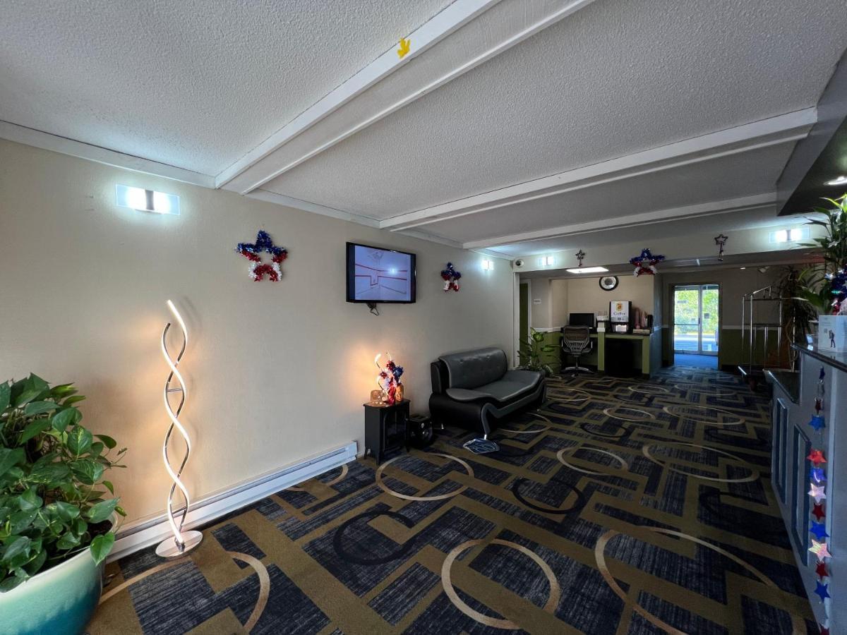 ซูเปอร์ 8 บาย วินด์แฮม บันกอร์ Hotel บังกอร์ ภายนอก รูปภาพ