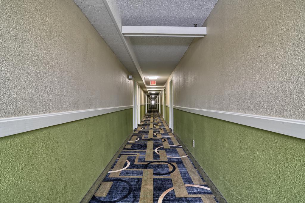 ซูเปอร์ 8 บาย วินด์แฮม บันกอร์ Hotel บังกอร์ ภายนอก รูปภาพ